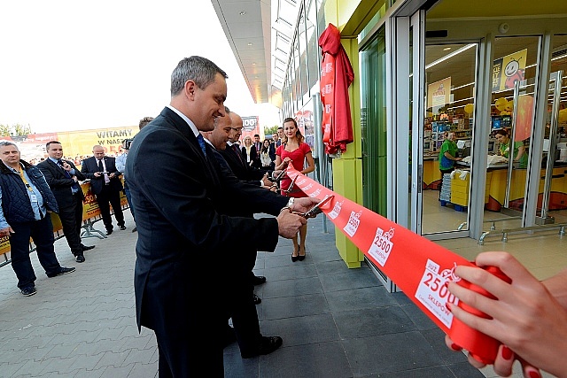 Już 2500 sklepów Biedronka