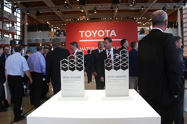 Toyota MH Europe z nagrodami IFOY na CeMAT 2014