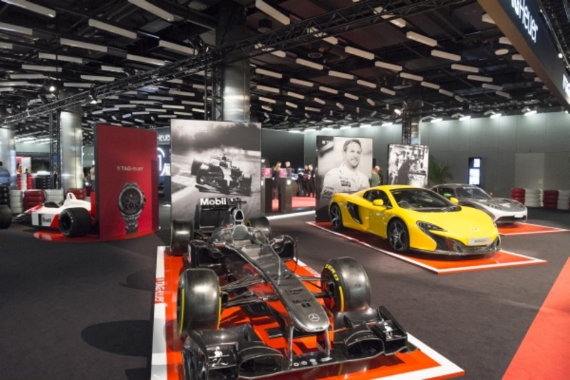 Ferrari, Porsche, Lamborghini ... i STILL