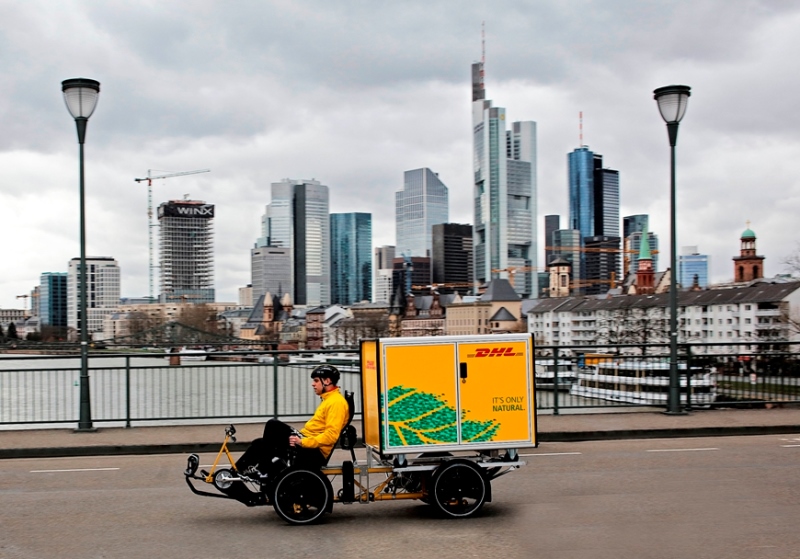 DHL_Cubicycle_Frankfurt_Skyline