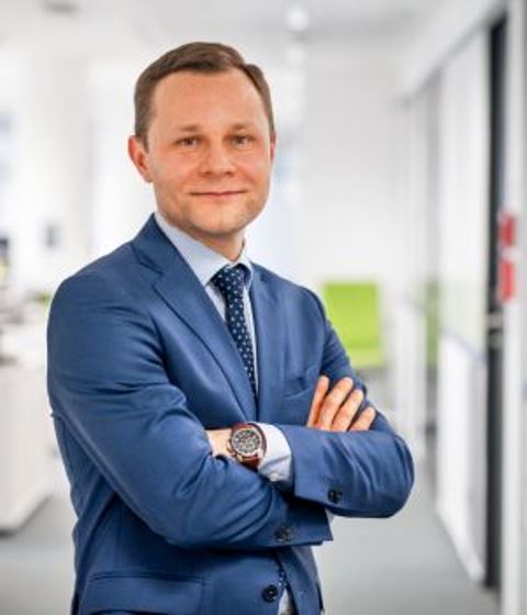 Paweł Wieczorek_Exact Systems_S