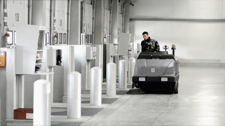 20171229_sprzatanie magazynow_KM_130_industry