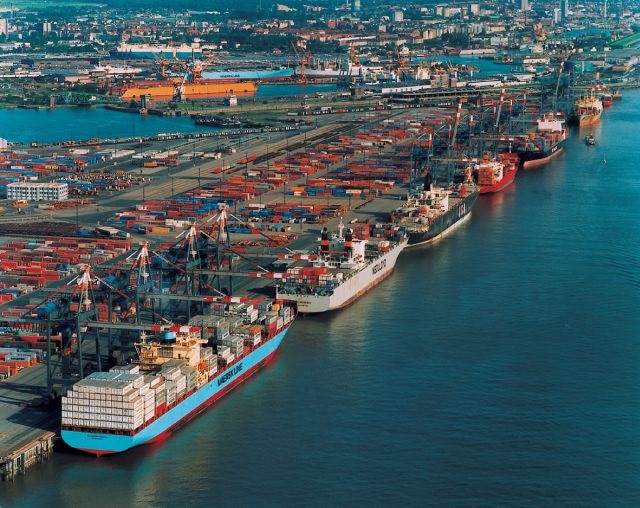 Z Karaczi do Gdańska