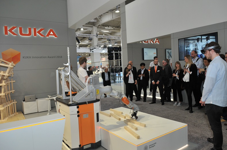 Robot zbierający elementy