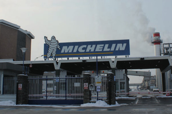 Głowne wejście fo fabryki