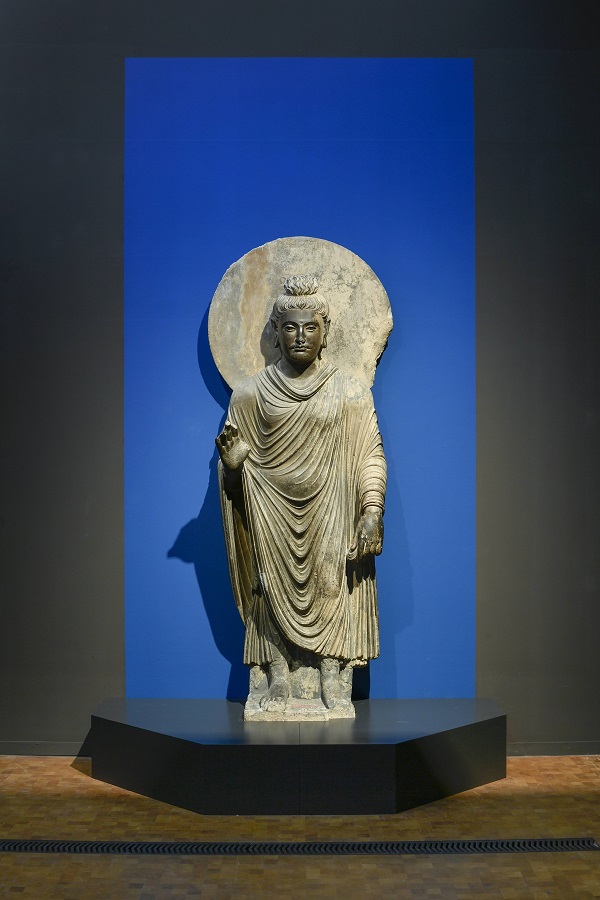 the_2_000_year_old_statue