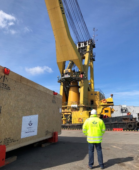 Rozładunek urządzeń, port morski w Gdańsku_2