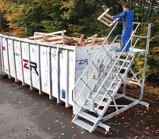 Aluminiowe schody jezdne z platformą roboczą