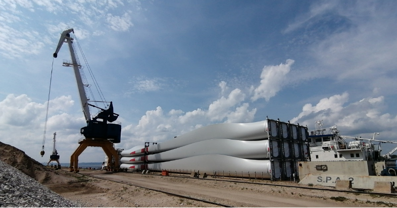 Transport rzeczny dla producenta turbin wiatrowych