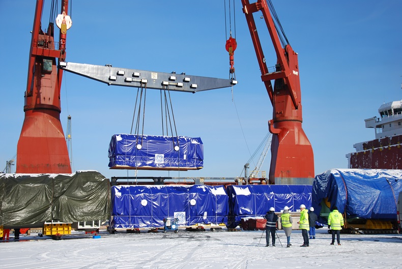 Dwa generatory po 280 ton – jedna z największych dostaw morskich