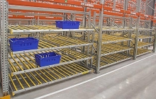 Regały Półkowe Przepływowe DEXION