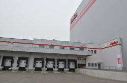 15 doki przeładunkowe